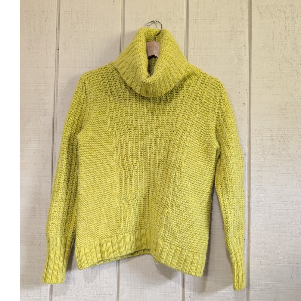 Banana Republic Merino Alpaca Wool Turtleneck Sweater Chartruse Fisherman M